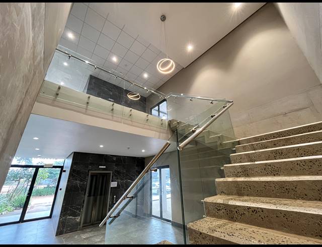 1,640M² SHOWROOM TO LET IN BALLITO DISTRICT